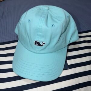 WOW 🌊 NWT Beautiful Unisex 🩵 Vineyard Vines 🐳 Light Blue Cap with Whale Emblem.